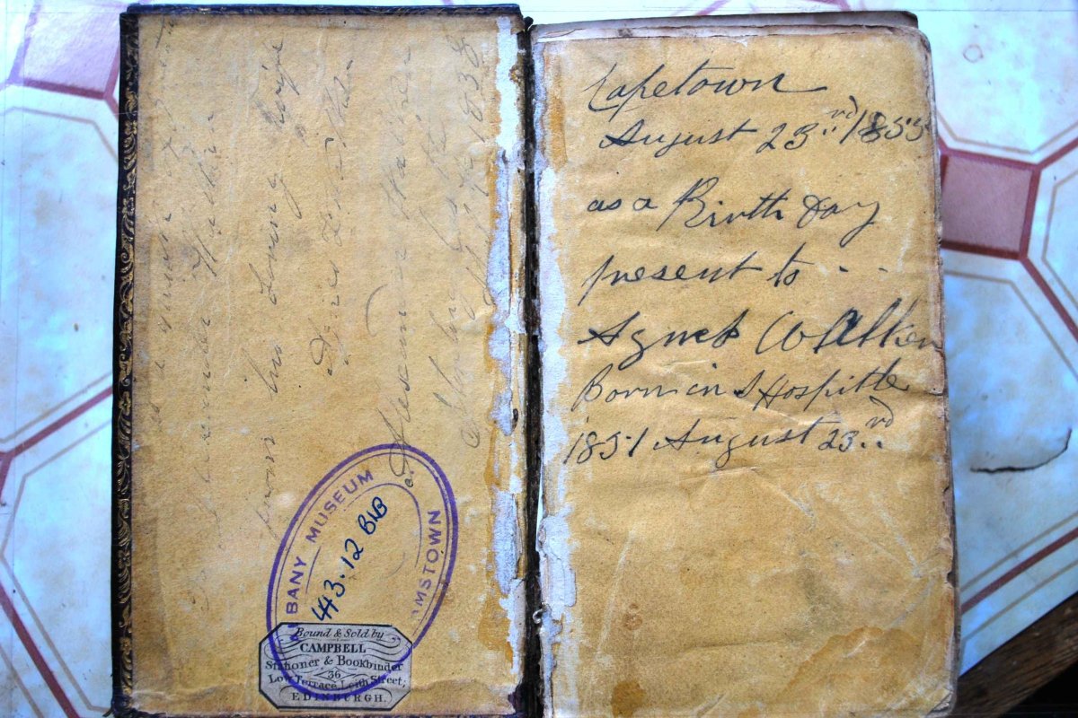 ALBM-SM-462-443-12-BIB_WALKER-LAURENCE_03